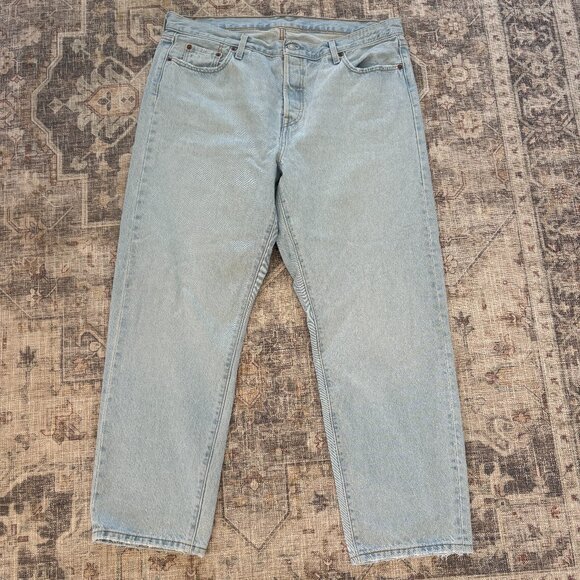 Women’s Levi’s 501 Light wash denim Jeans size 16w - Picture 2 of 11
